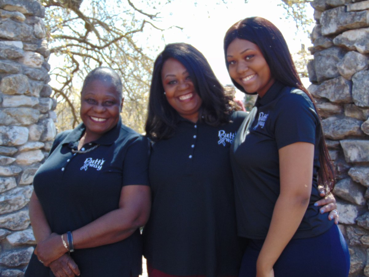 PuttAway_Cancer's tweet photo. Volunteers are the heartbeat of our Circle of HOPE. For National Volunteer Month, sponsor or donate to our 10th Anniversary mission: https://t.co/Pn5Ry0bJ1p #togetherwecan #puttawaycancer https://t.co/65ea2RfXj7
