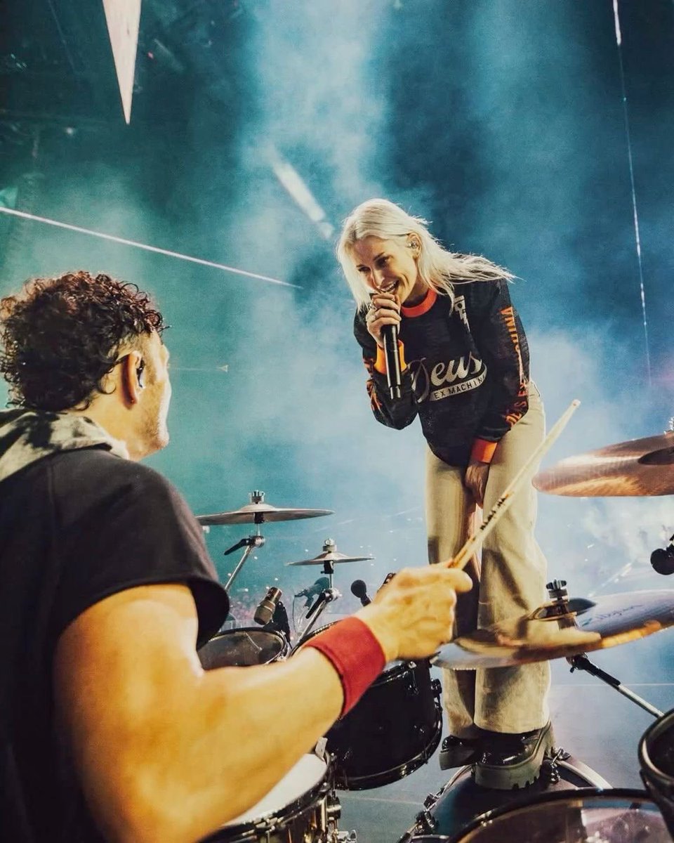 acervo emily marcia tweet media