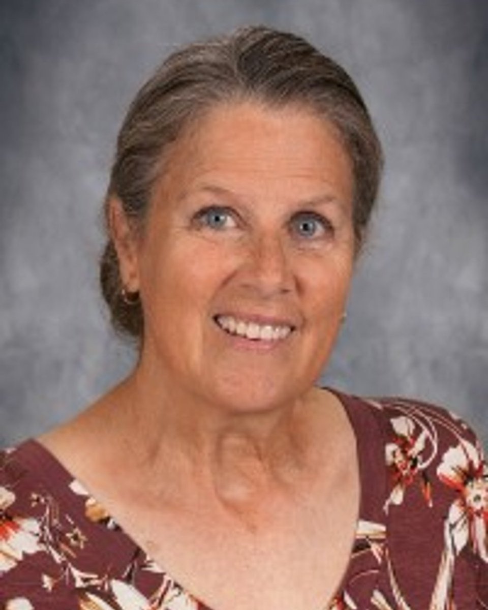 School librarians inspire curiosity, foster a love of reading, and support learning in countless ways. Today, we celebrate their dedication to students and education.💛📚❤️ #SchoolLibrarianDay #JeffPride

Thank you Mrs. Simpson &amp; Mrs. Winter!