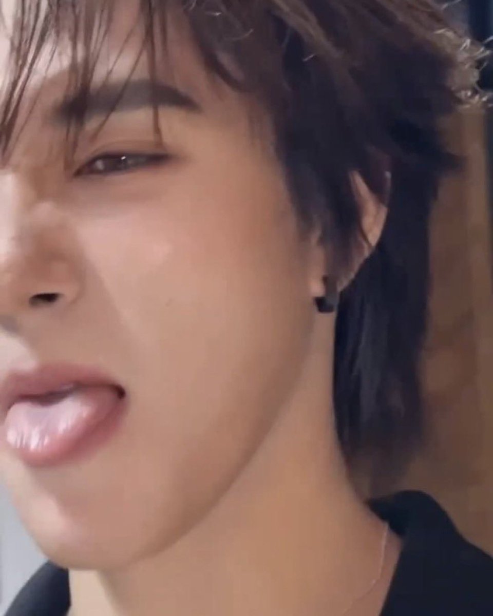 𝙢𝙞𝙢𝙚𝙬 tweet media