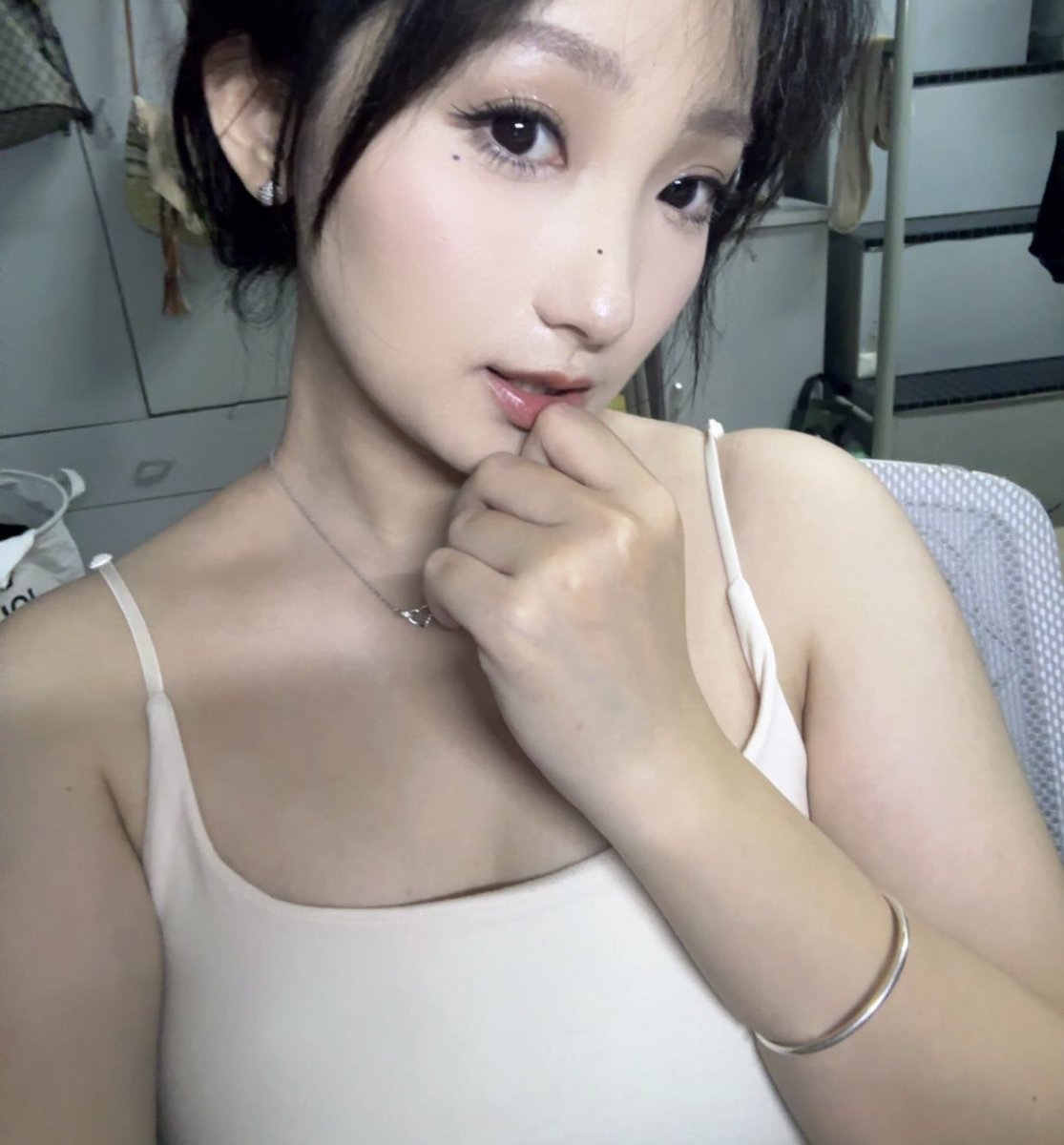 饥渴姑凉 tweet media