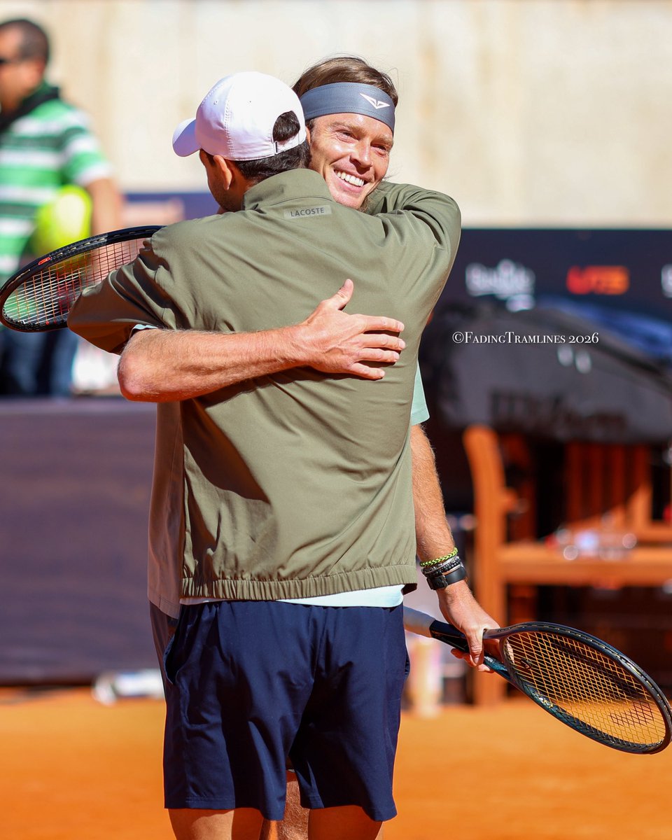 Claire 🦋 tweet media