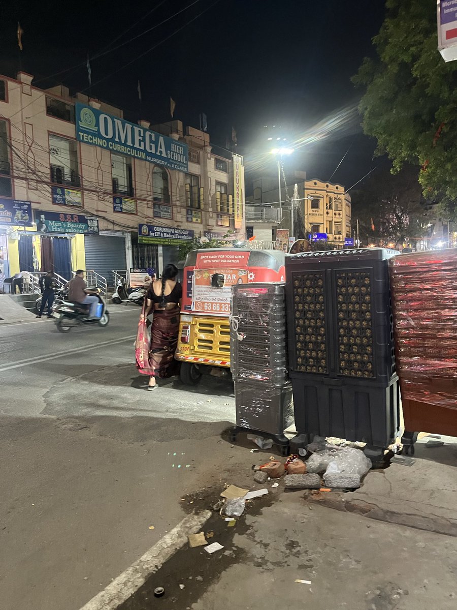 rameshk18nc's tweet photo. @GHMCOnline @CommissionrGHMC @DcMusheerabad @DC_Musheerabad 
Still No action ? https://t.co/BxbYn0eSdX