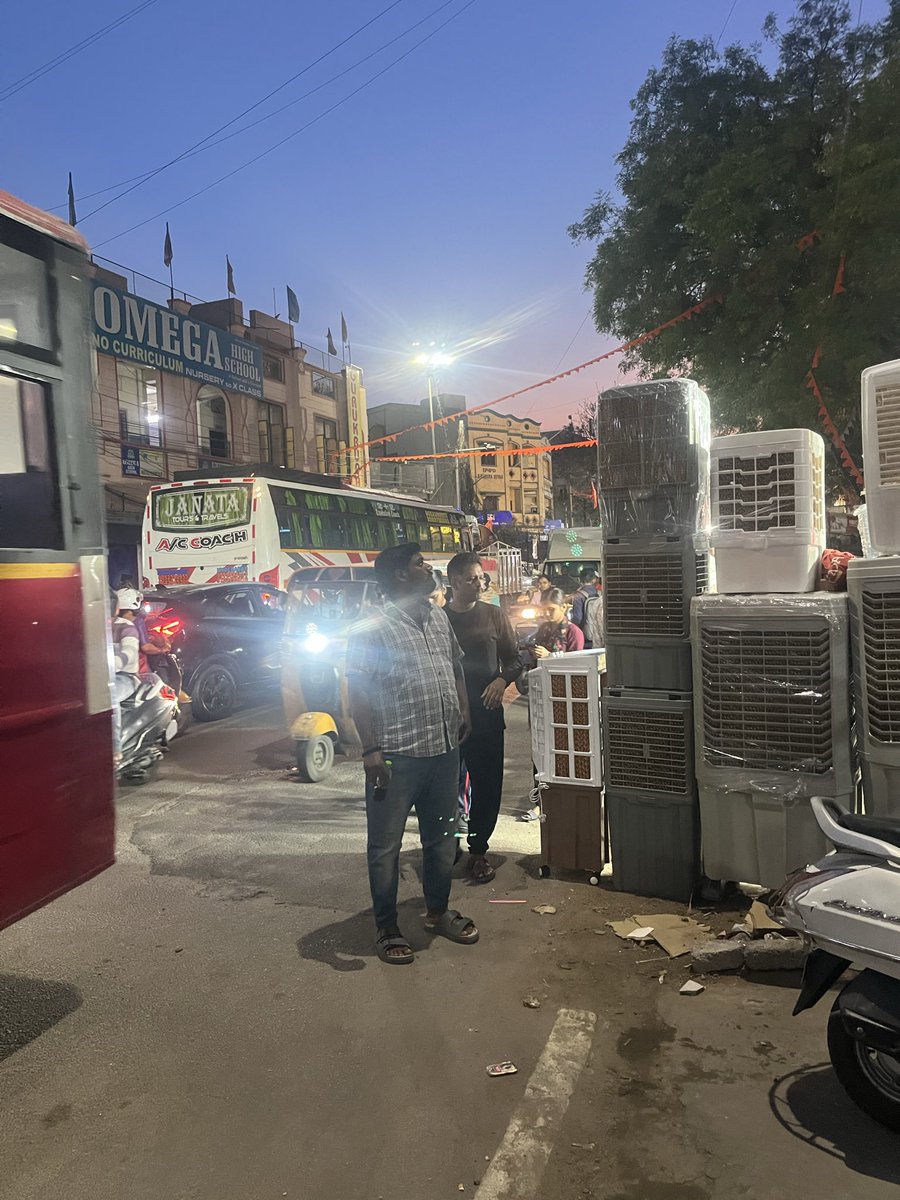 rameshk18nc's tweet photo. @GHMCOnline @CommissionrGHMC @DcMusheerabad @DC_Musheerabad 
Still No action ? https://t.co/BxbYn0eSdX