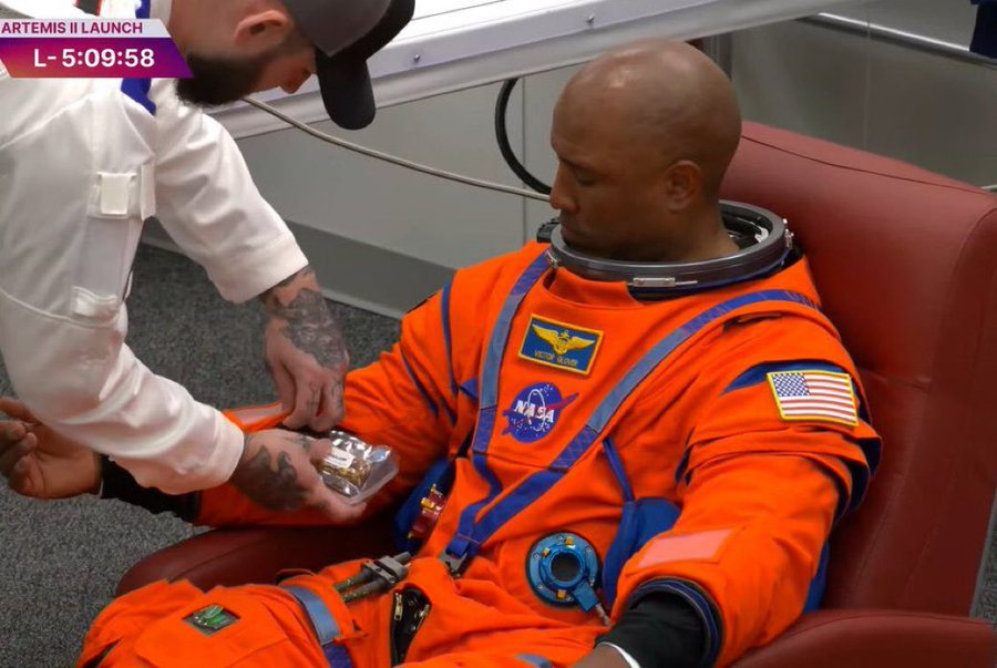 Mr. Nobody tweet media