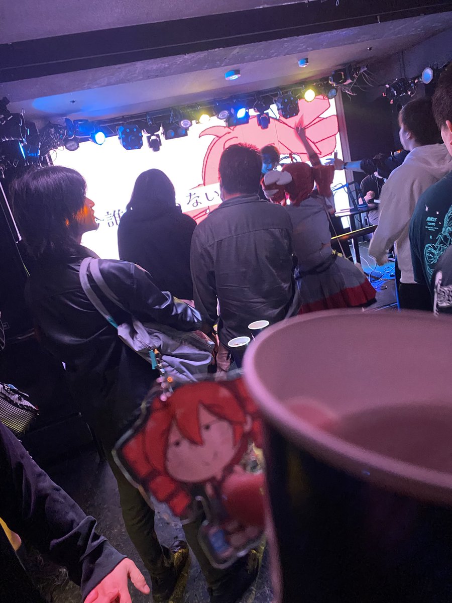 けんの tweet media