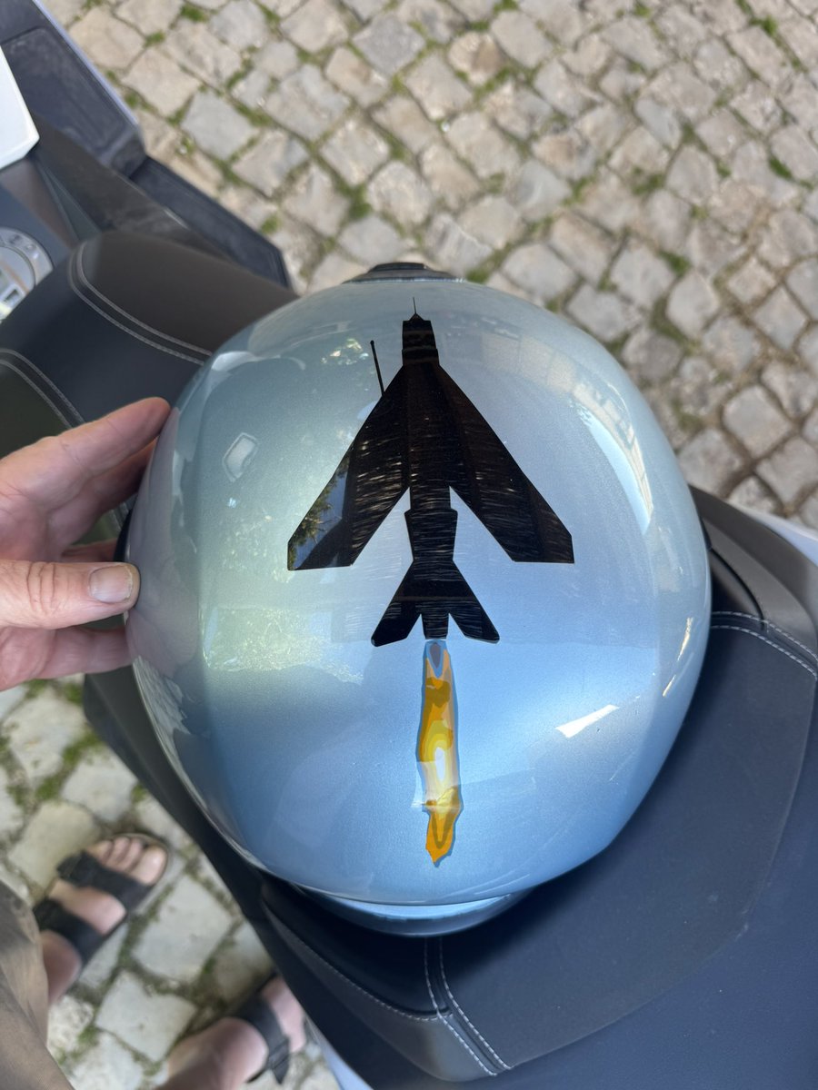 Ian Black tweet media