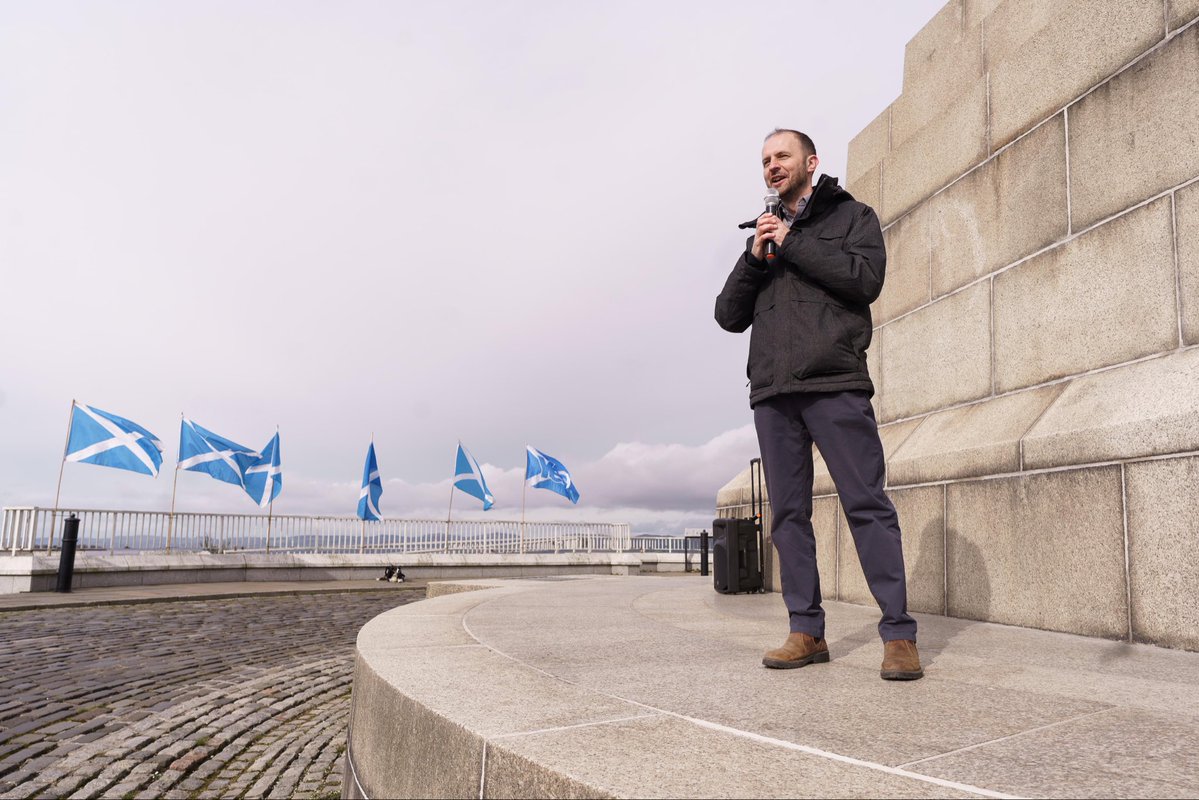 Chris Law MP tweet media