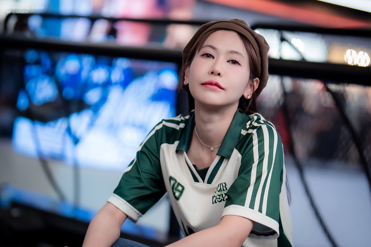 🄱.🄵🄴🅁🄽 💫 tweet media