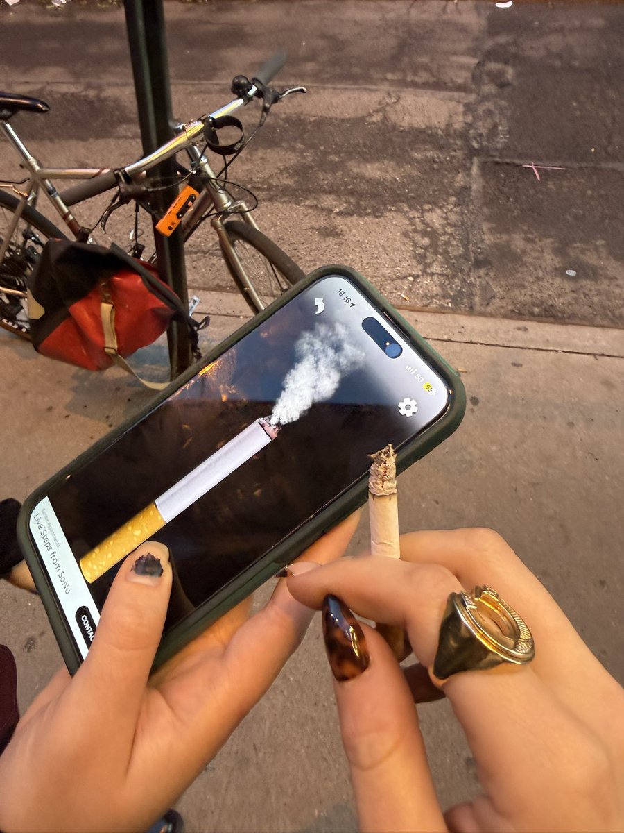 cass⋆.˚ ☾ .⭒˚ tweet media