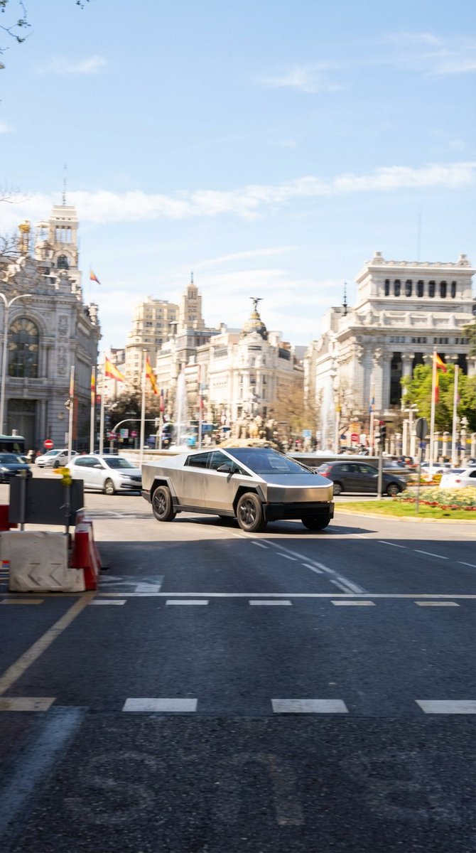 Tesla Experience Mexico tweet media