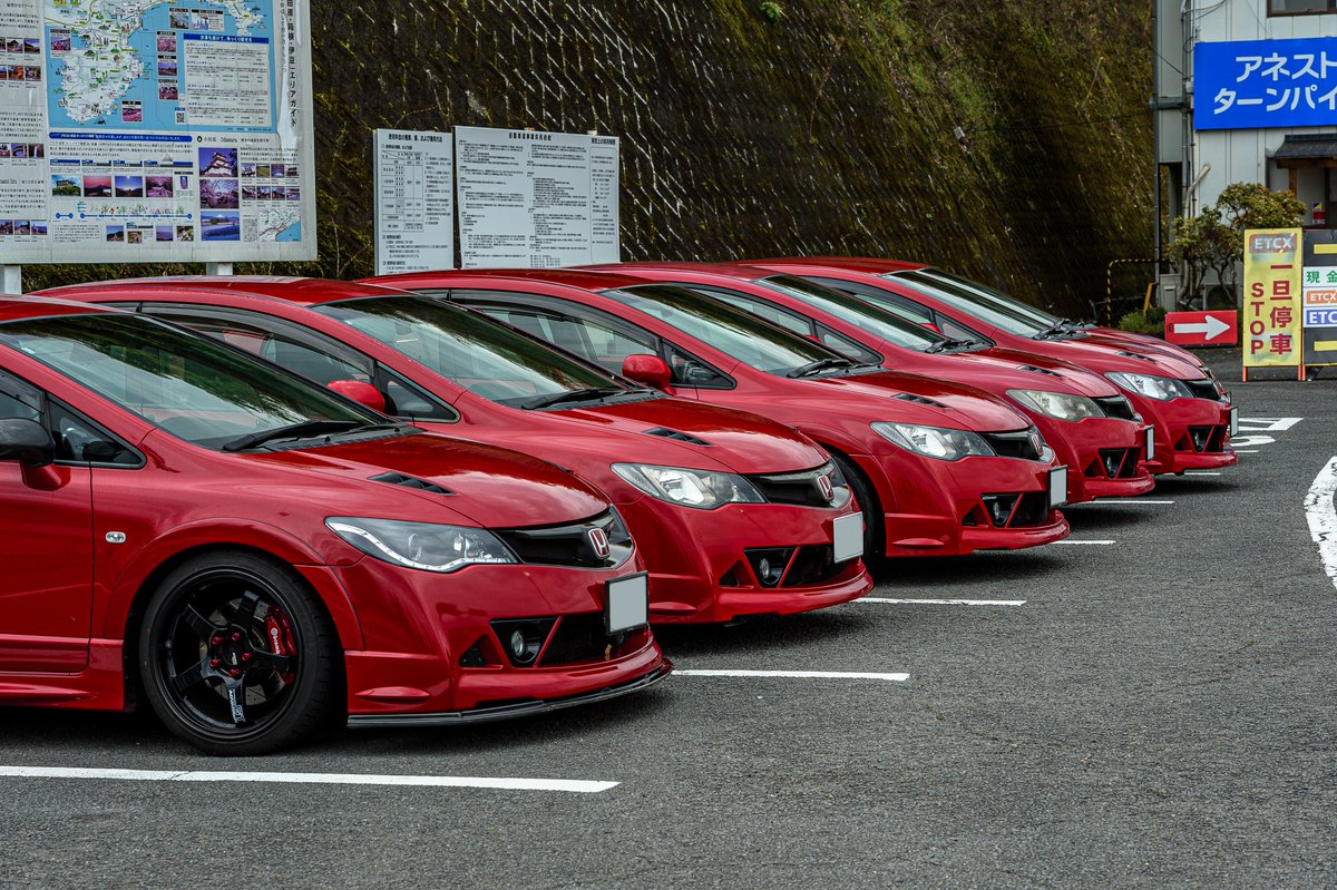 ぎゃらん tweet media