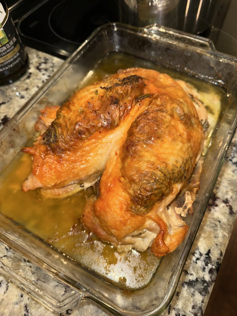 𝙲𝚘𝚞𝚛𝚝𝚗𝚎𝚢 𝙺𝚗𝚒𝚕𝚕 tweet media