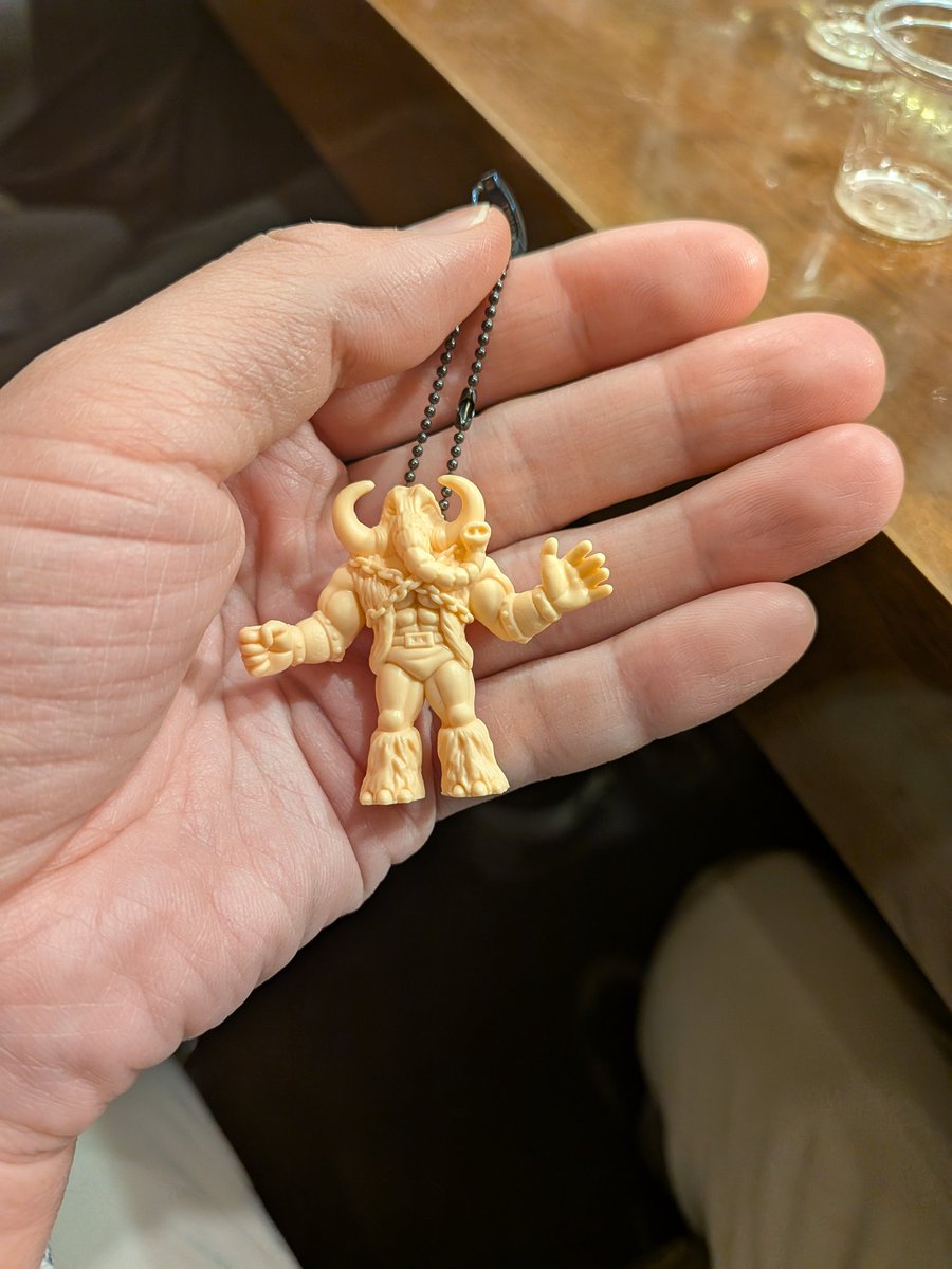 徳井いくと tweet media