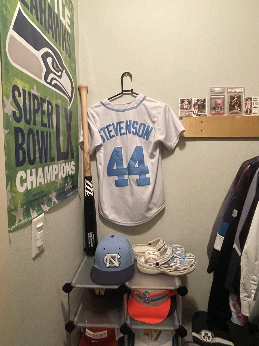 KitKat99208's tweet photo. Thank you so much @StevensonLuke44  you really showed what true kindness was to me last night at the Indians Aquasox game from my moms account https://t.co/ofY9QGFtov