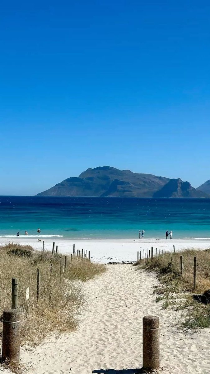echoesofworld's tweet photo. Cape Town, South Africa https://t.co/kUj3LVPFjm