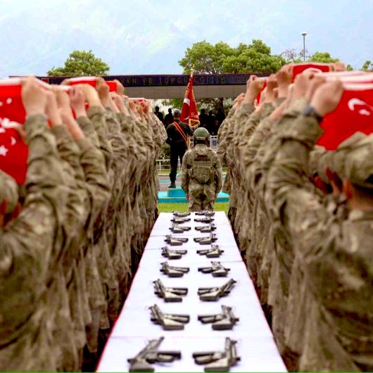 Ebru Çelik tweet media