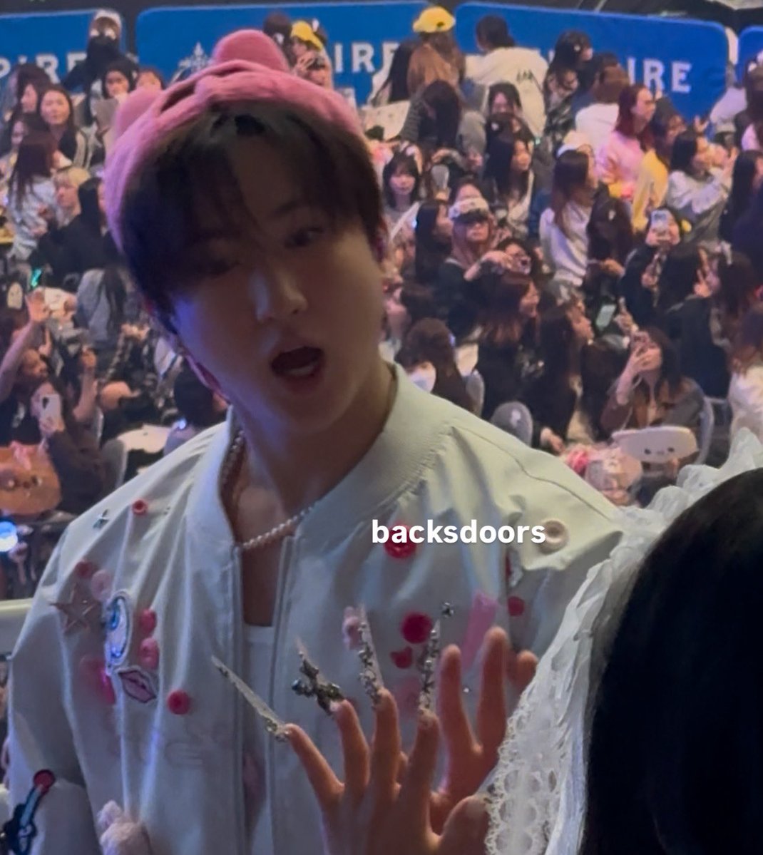 mimi bang tweet media