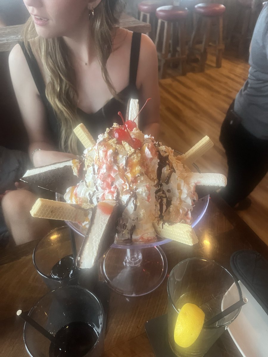 Squishmallow Photographer tweet media