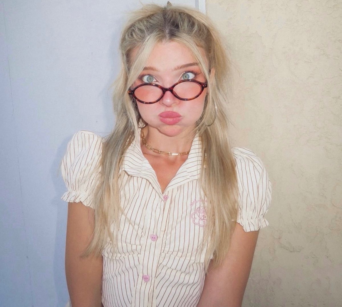 𖥻 ‍ 𝐁𝐑𝐔𝐍𝐀 .ᐟ tweet media