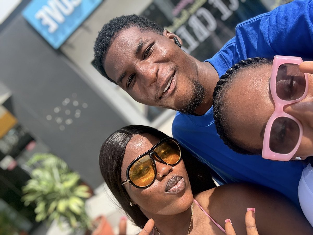 Emmanuel 💫 tweet media