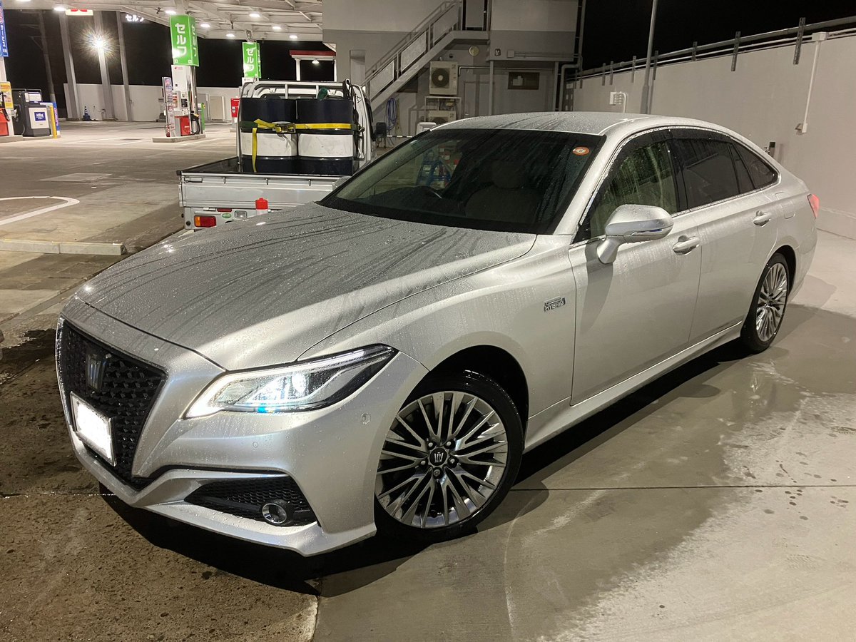 _and_GWS224's tweet photo. #5日はクラウン
今更ながら　#他人と被らない車
220系クラウン(GWS224)
たまたま見つけて買った中古車。
買ってから気づいたけど、3.5Lでグレード『S』自体が少なく、中古車サイトの絞り込みすると片手で数える程度ね🤩
そこにニュートラルベージュの本革シートとなるとほぼ被らないかしら✌️ https://t.co/EkF7t8Wm3B