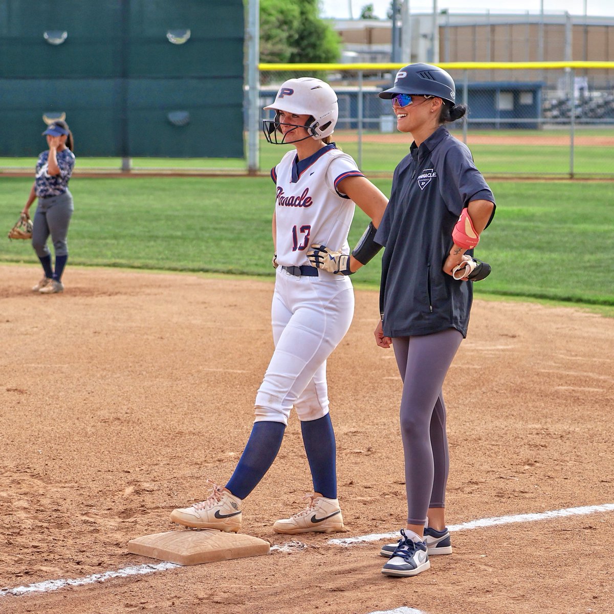 Chapter_NEXT's tweet photo. Pinnacle Softball beats Apollo in 4 innings https://t.co/wBmUxz9GqL