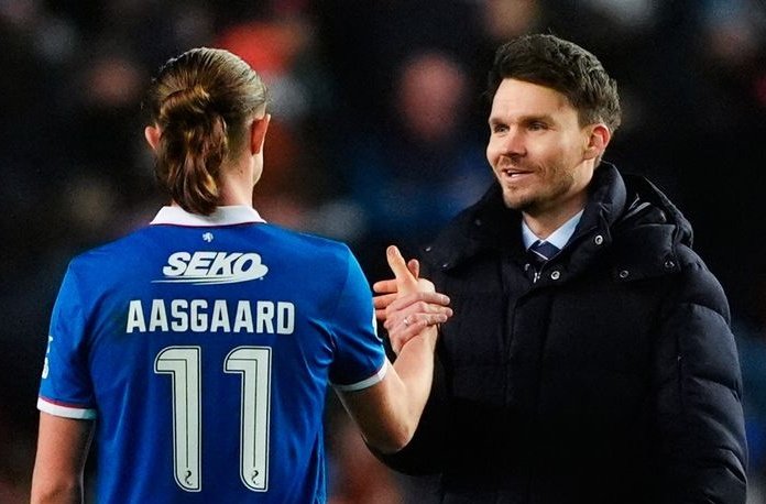 Pena Cartel 🗿 tweet media