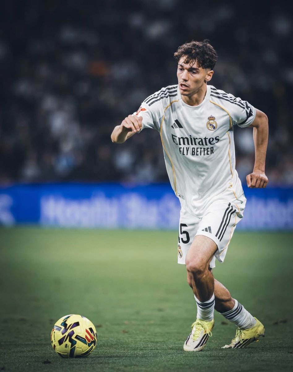 Miss ADEL🦋🦚🌹 tweet media