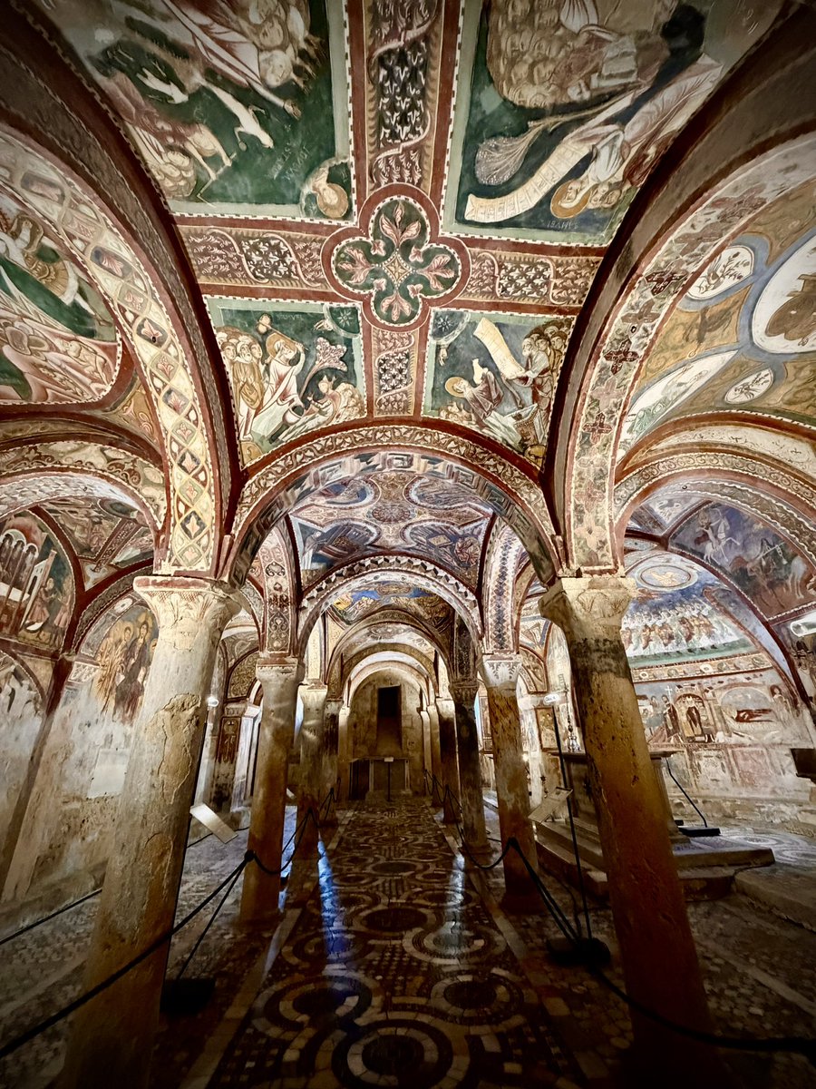 maccaronip's tweet photo. Cripta San Magno ad Anagni https://t.co/rwUGt37tkj