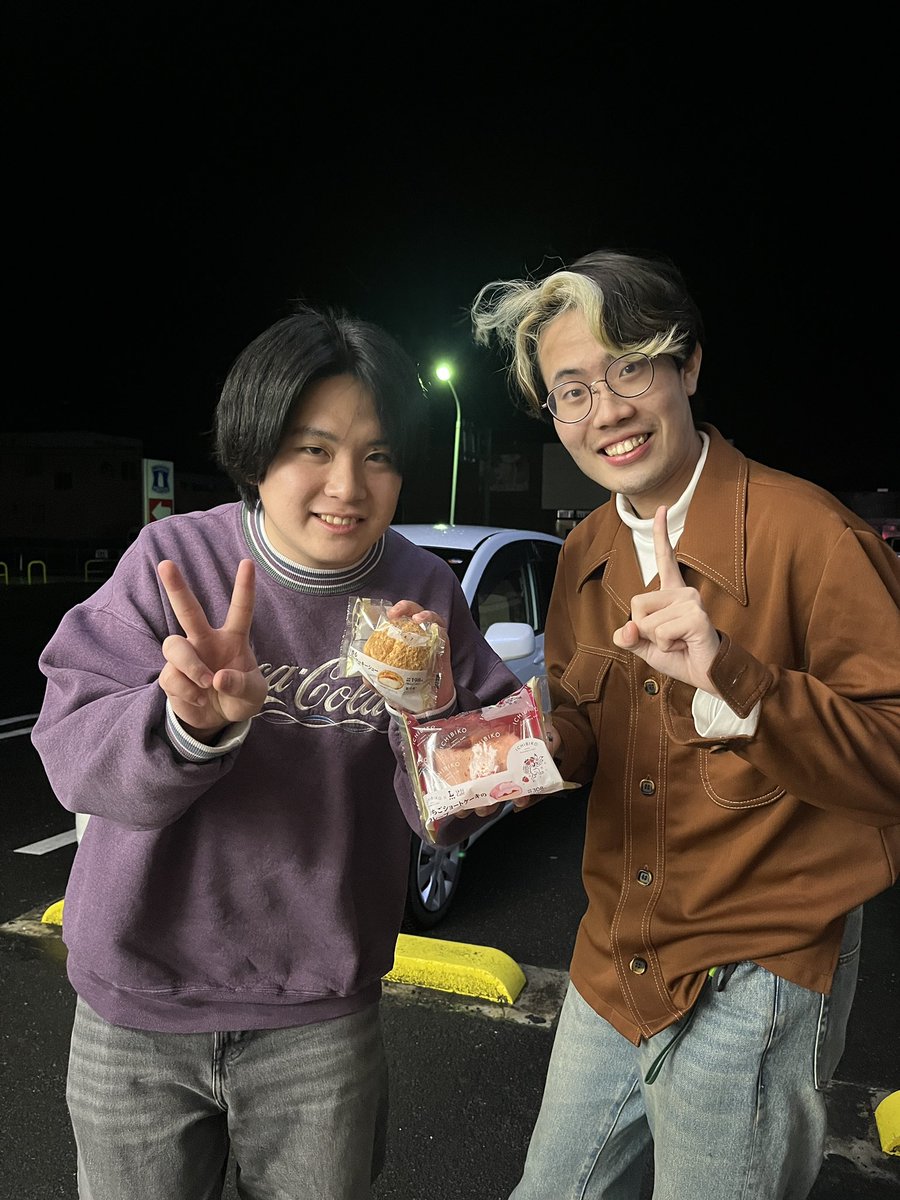 しんちょー tweet media