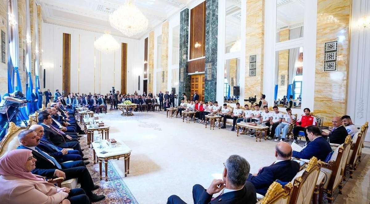 عمرو tweet media