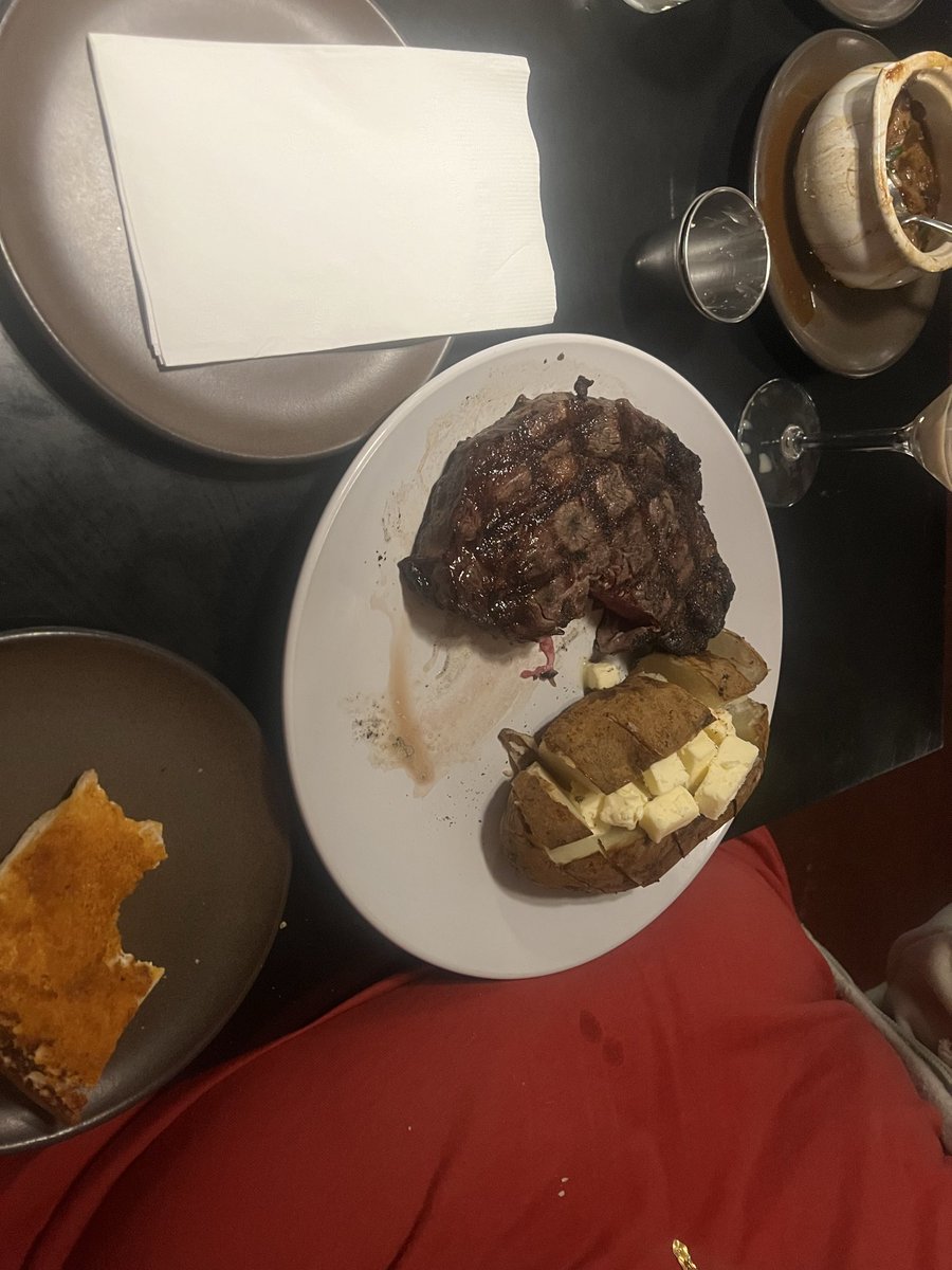niceboy121014's tweet photo. Thank you all so much for the birthday love-l truly appreciate it! I can't believe I'm 37 Birthday dinner surprise . First time here-swipe for the vibes https://t.co/g0uniCt1ph