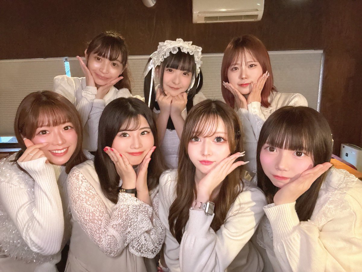 なりなり tweet media