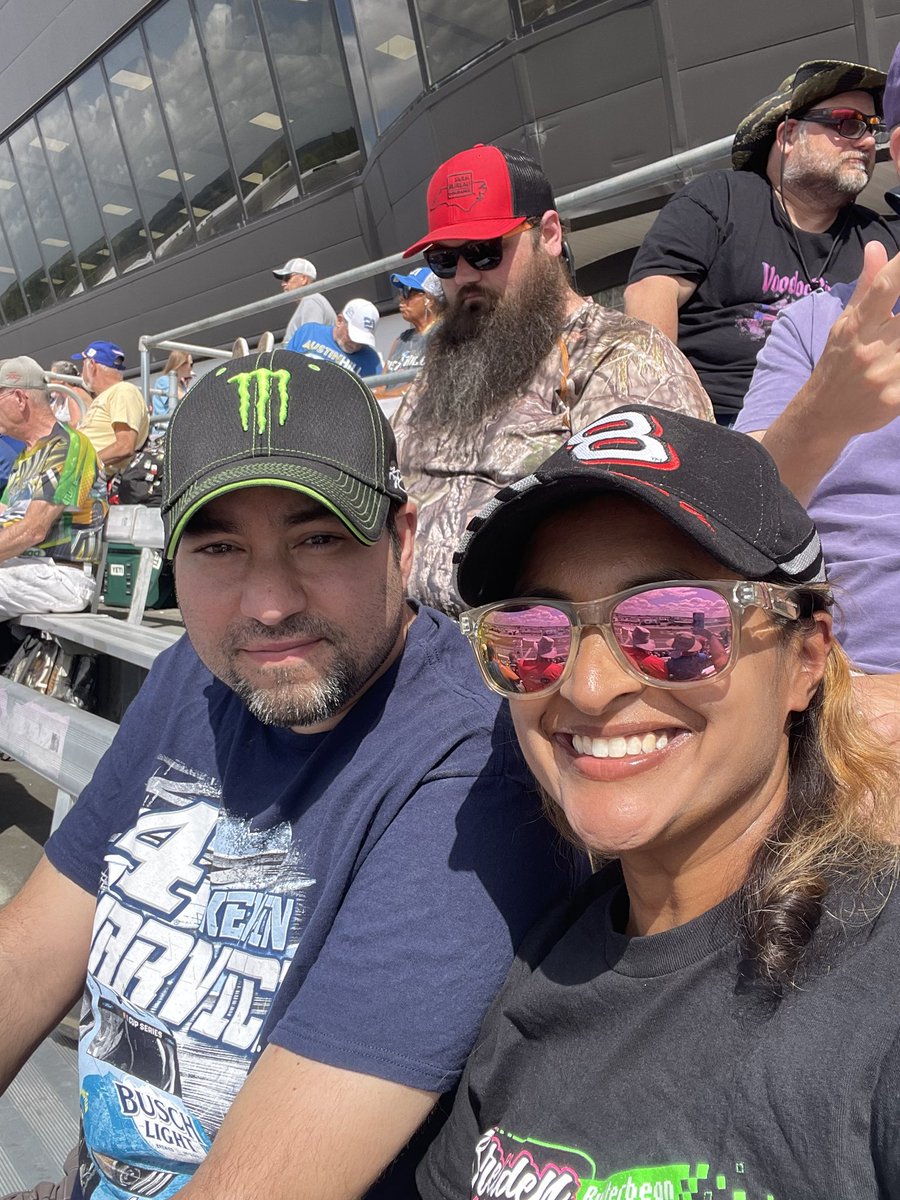 Sabres_17's tweet photo. Let’s goo! A fun day of racing ahead! @RockinghamSpeed @arca_racing15 @XfinityRacing https://t.co/TQ3lP1FUjq