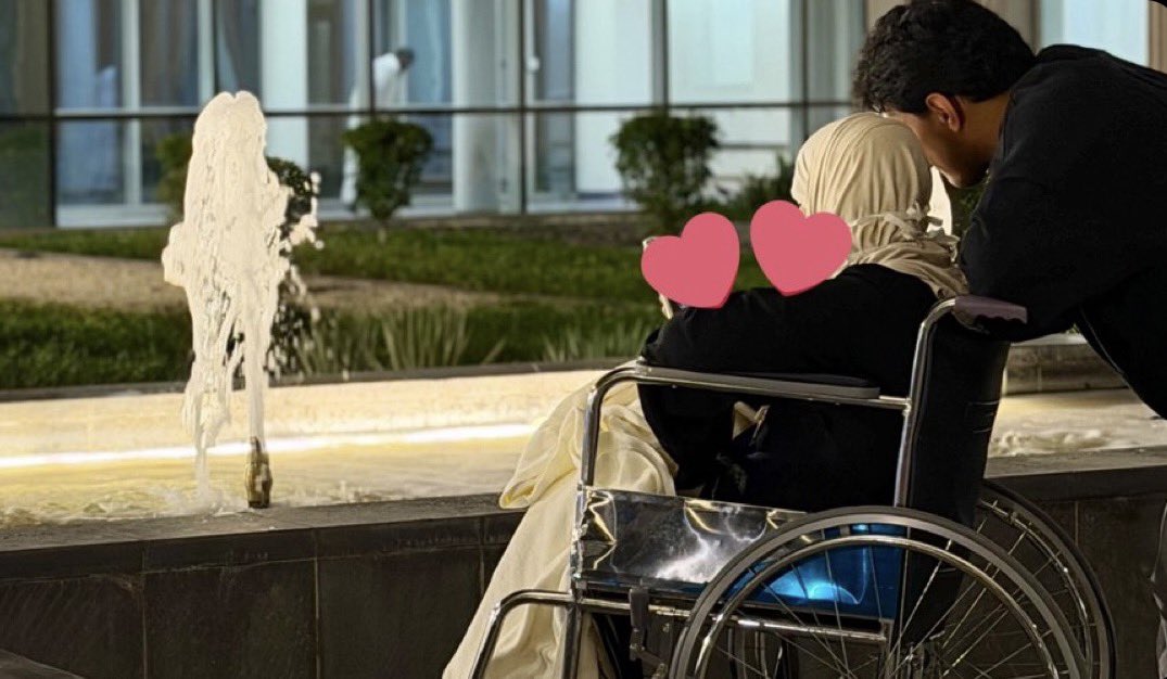 صدقة جاريه لــ عطره عسيري tweet media