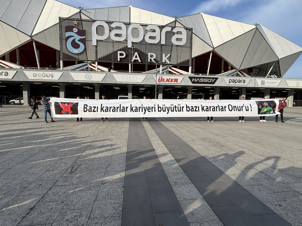 SİYAH SANCAK tweet media