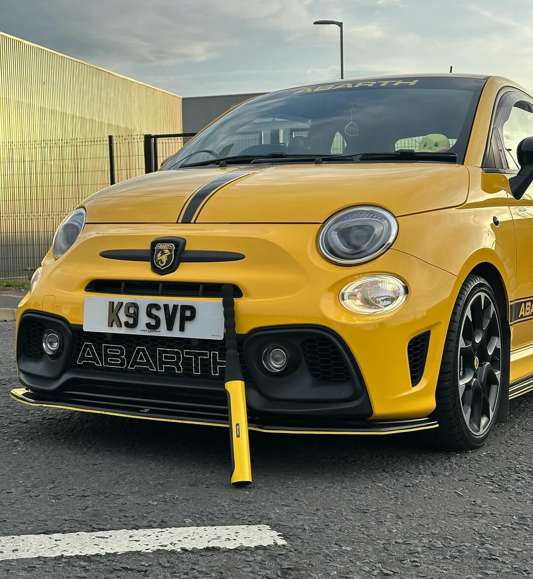 My_Loque's tweet image. The Golden Roar!

Thanks to @n ia_abarth’s Abarth 595 proves that security can look incredible too.

This custom-matched MyLoque lock adds real anti-theft strength while blending perfectly with the car’s aesthetic.

Build yours here ➝ MyLoque.com

#MyLoque #Abarth595