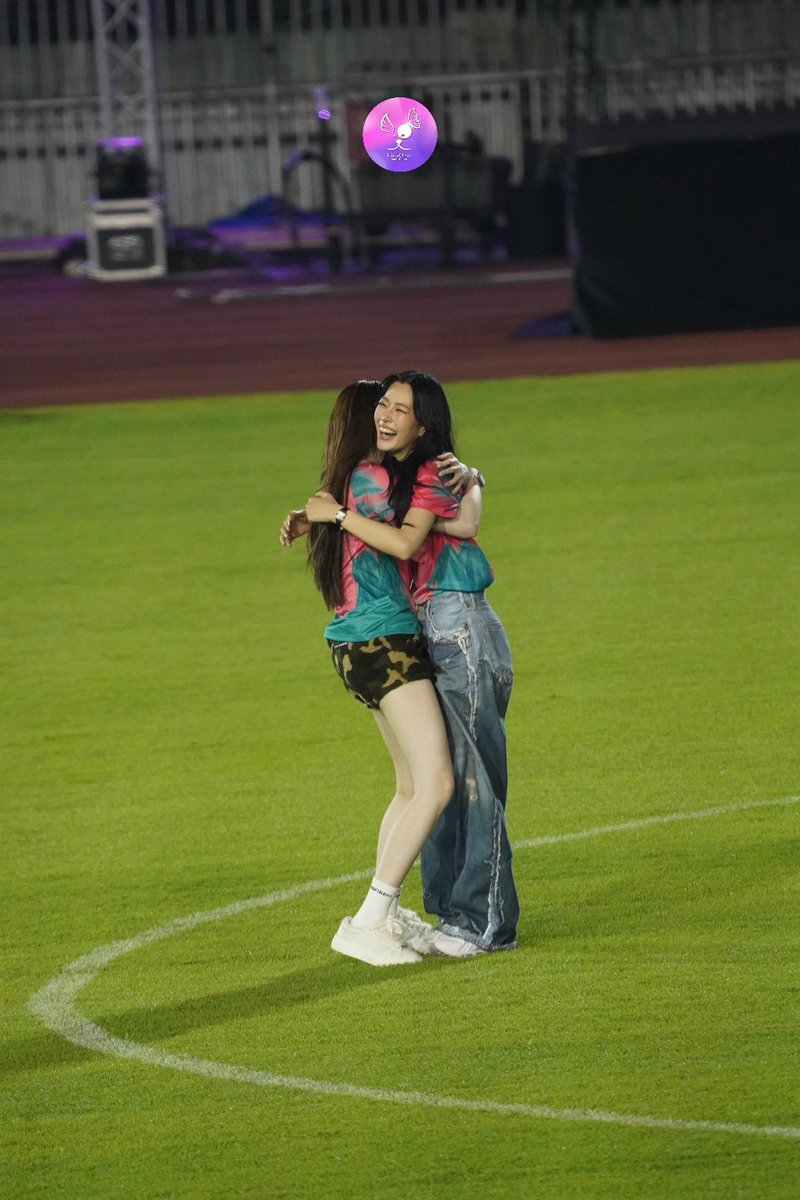 LingOrm_BaseHouse tweet media