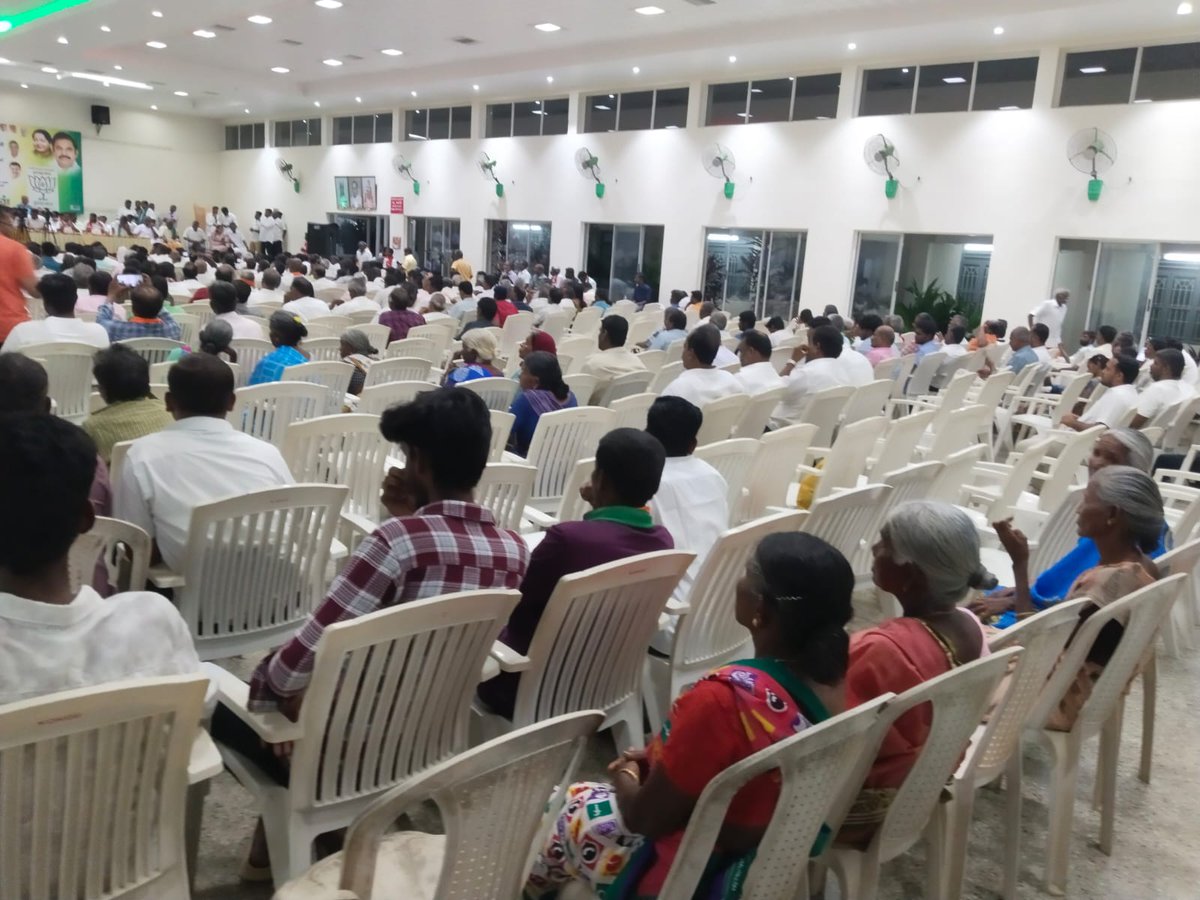 Jeevalenin tweet media