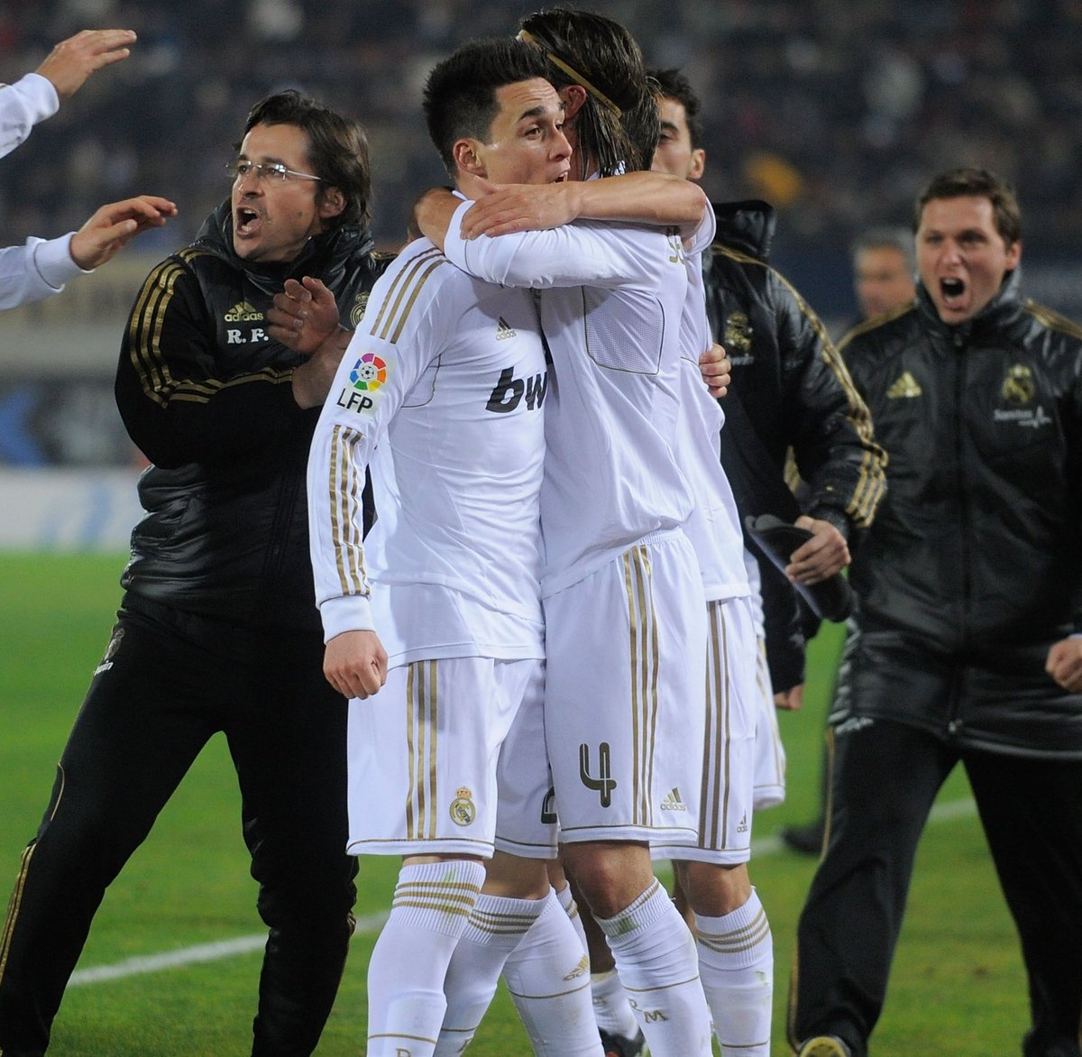 Insider Real tweet media