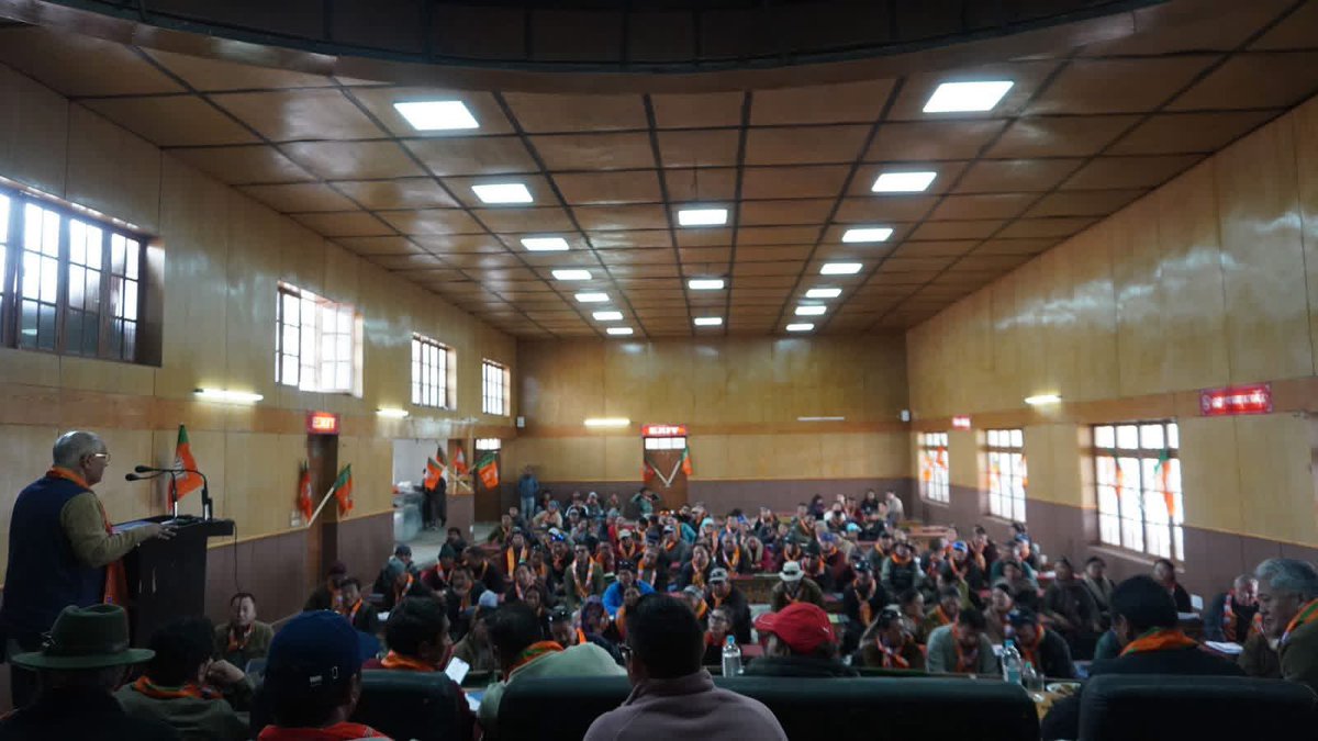 Tashi Gyaltsan Khachu tweet media