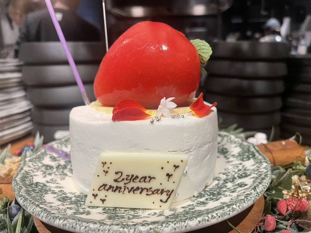 rena2018_rock's tweet photo. 美味しいもの食べれて満足してます(*´⚰︎`*)

2年迎えました、いつもありがとう(´꒳｀*) https://t.co/b3NsI2pi7S