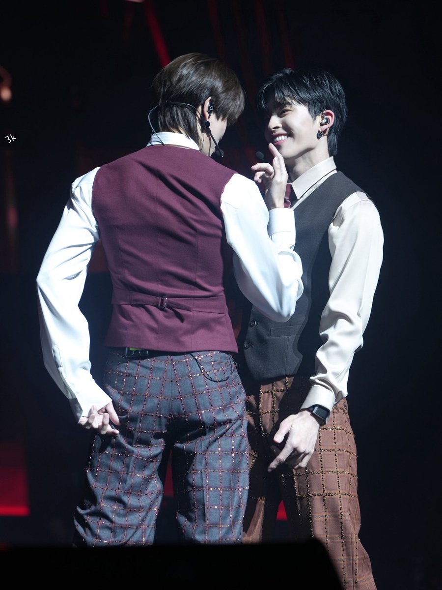 Pond Phuwin only tweet media