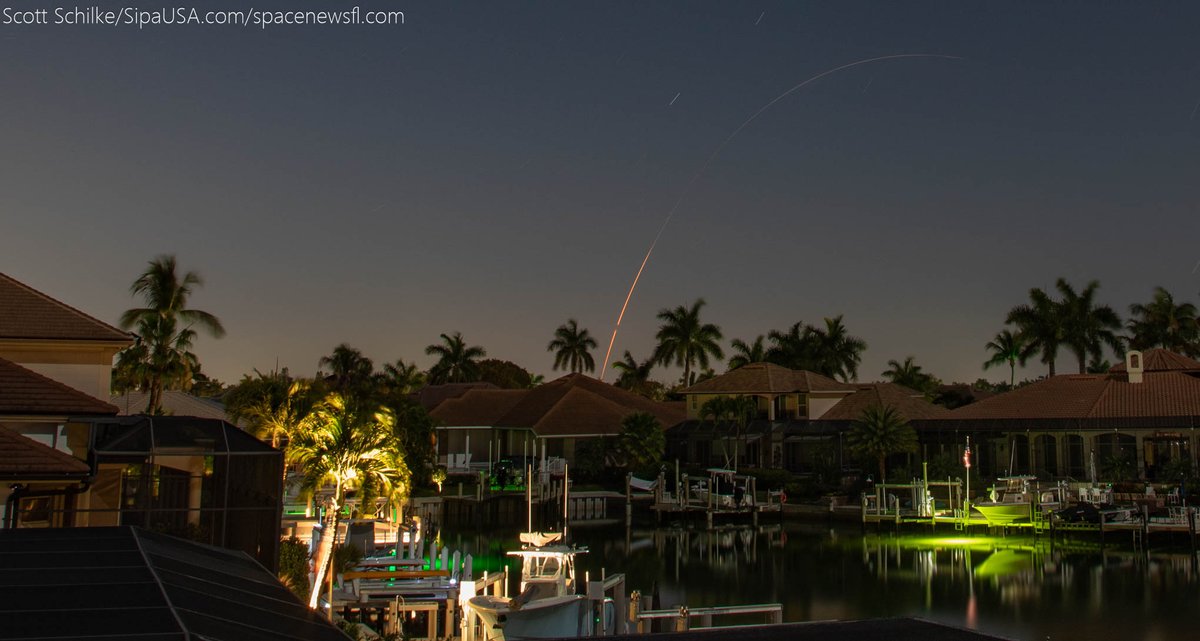 SchilkeScott's tweet image. April 4th at 1:46 AM EDT early morning hours with a beautiful cloud free sky #ULA launched their first #AtlasV 551 mission in 2026 for #Amazon Leo LA-05 satellites looking Northeast from Marco Island Florida over 200 miles away west coast. Red glare is much fainter than SpaceX