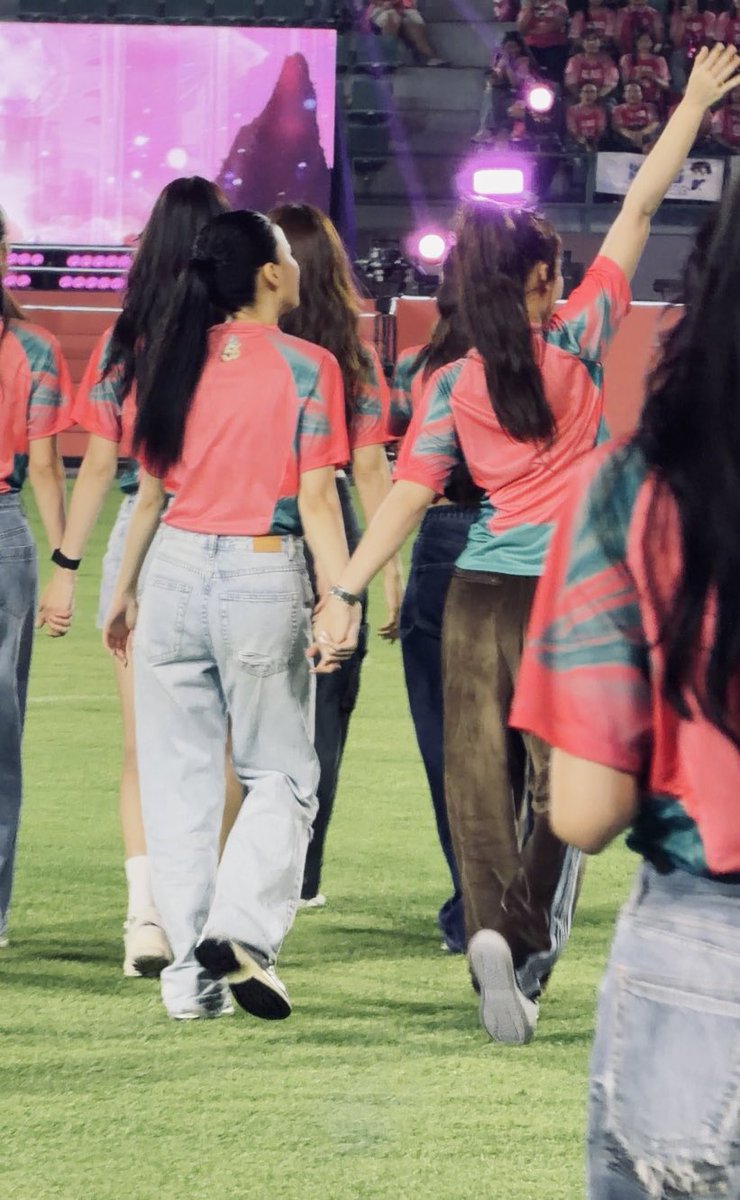 beaw-เบ้ว tweet media