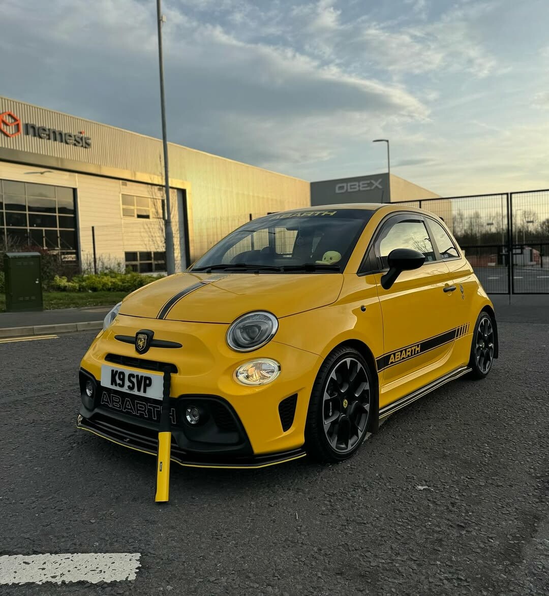 My_Loque's tweet image. The Golden Roar!

Thanks to @n ia_abarth’s Abarth 595 proves that security can look incredible too.

This custom-matched MyLoque lock adds real anti-theft strength while blending perfectly with the car’s aesthetic.

Build yours here ➝ MyLoque.com

#MyLoque #Abarth595