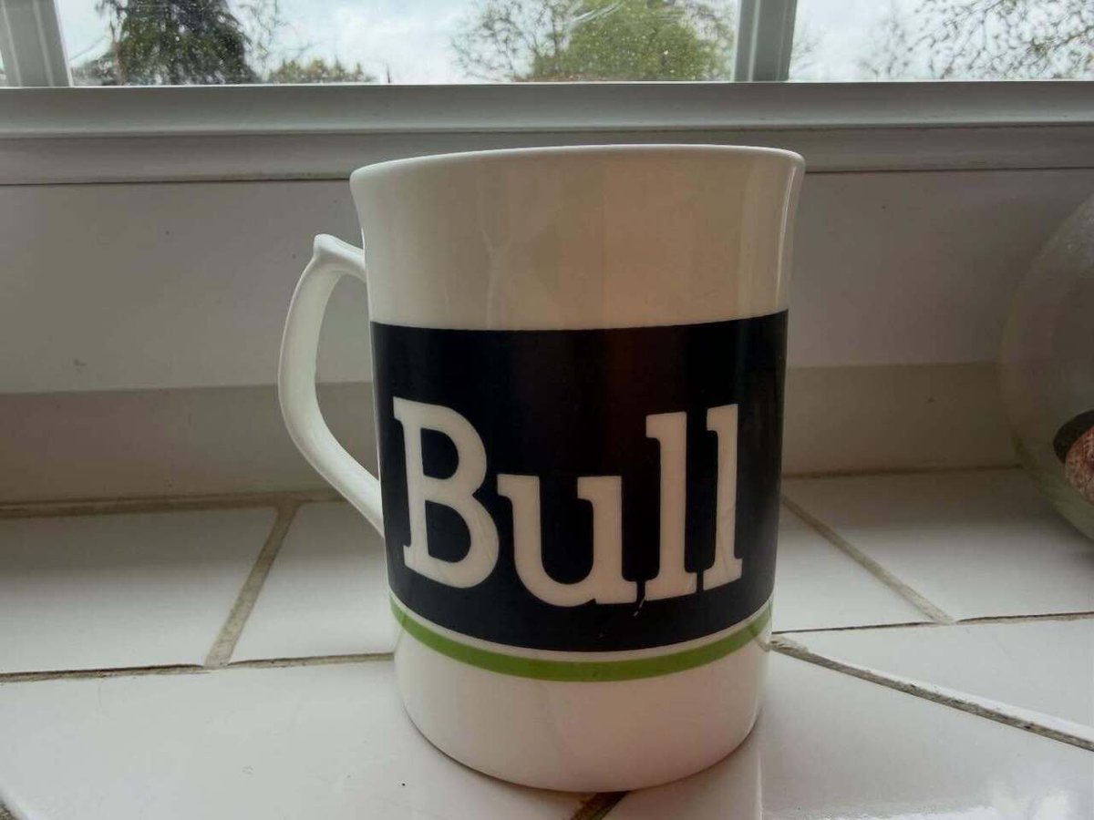 Timothy_Hughes's tweet image. Bull mug @bullaidestiny #bull #bullaidestiny #mug #mugs #retro instagr.am/p/DWtviSTCDif/