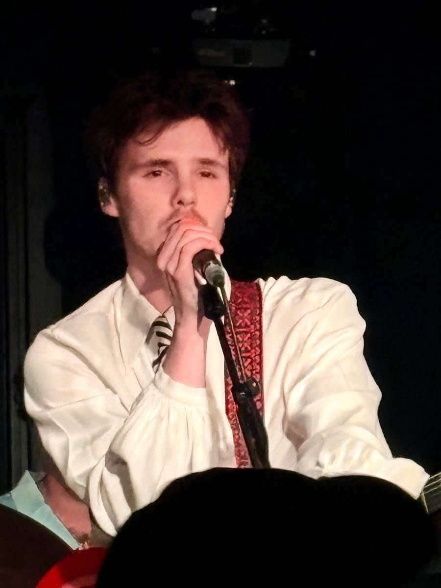 Daily Star tweet media