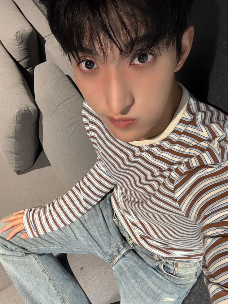 r • new edit 📌 tweet media